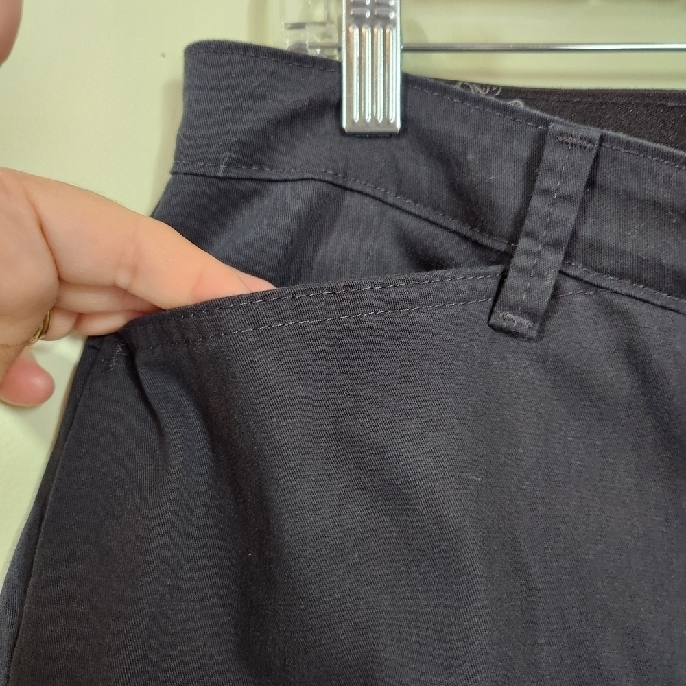 NWT Lee Riders Black Comfort Waist Pants Stretch Straight Leg, sz 14 - Picture 4 of 7